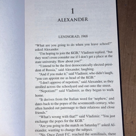 Jeffrey Archer ‘Heads You Win' paperback Book - Picture 6 of 12